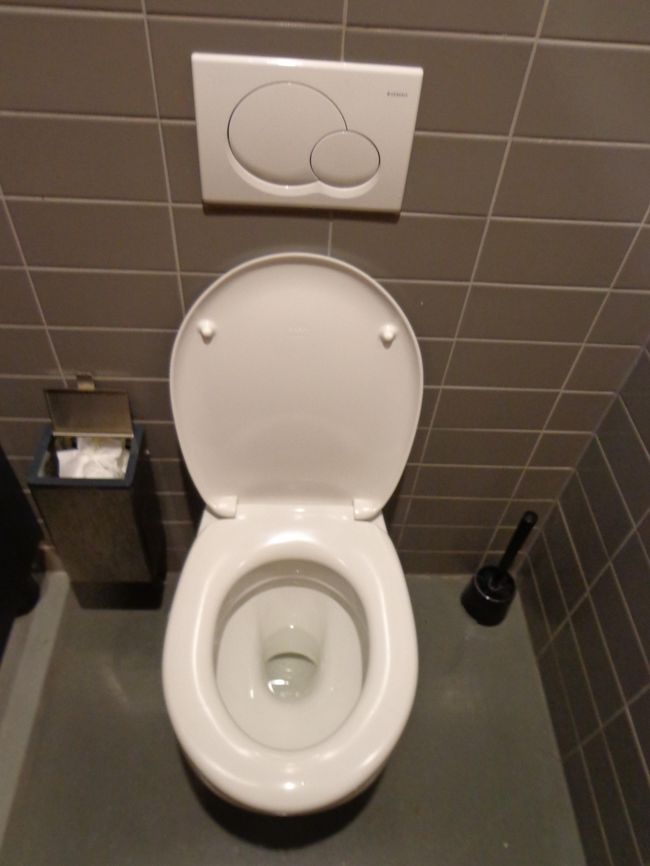 ブルージュの鐘楼下。40¢。