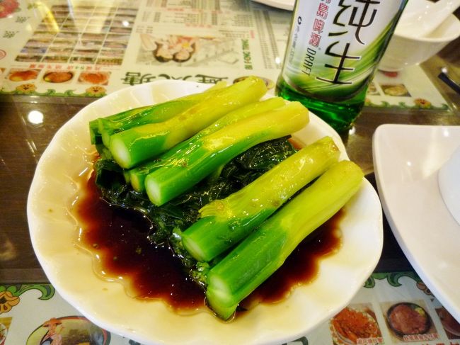 「白灼カイラン」　25元（350円）<br /><br />ブロッコリの茎に似た触感の野菜。<br />シャクシャク感がうまし！