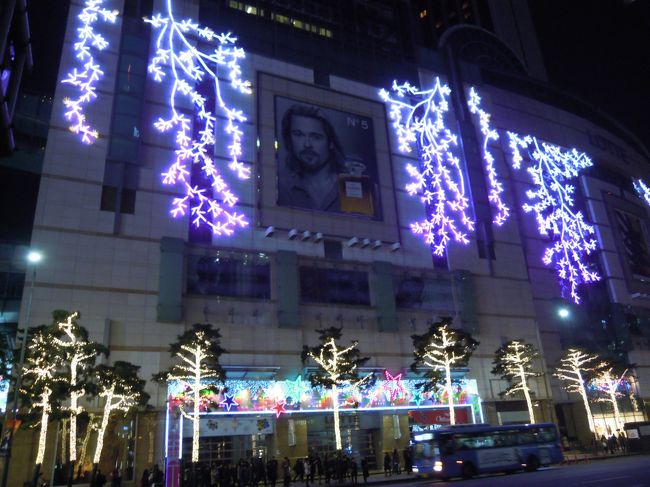 ★ロッテ百貨店★<br /><br /><br />こっちの電飾は去年と一緒？