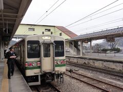 信越本線横川駅発、高崎から着いた列車はすぐに折り返し９：５２発