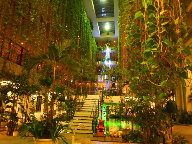 そしてやっとホテルへチェックイン。<br /><br />今回は万座ビーチホテル。