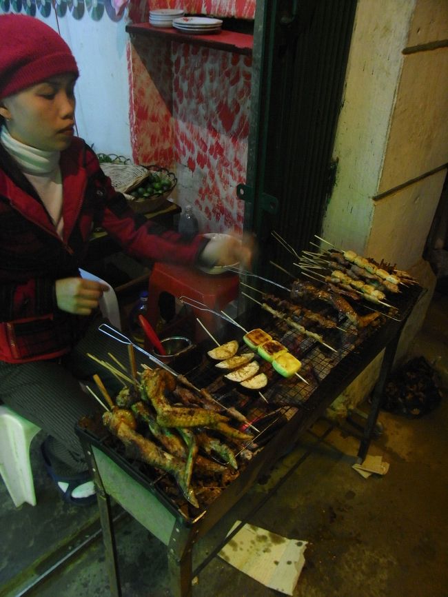 夜飯は焼き鳥屋さん。