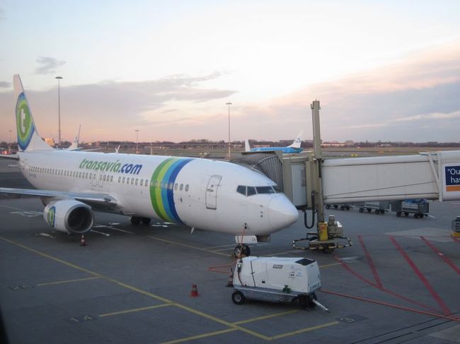 トランサヴィア航空は、KLM出資のオランダのLCCです。2012年、日本では「LCC元年」と言われ多くのLCCが就航することとなりましたが、ヨーロッパではすでに3割以上の便がLCCだそうです。私にとっても、初のLCC利用となりました。<br /><br />★トランサヴィア航空HPはコチラ<br />http://www.transavia.com/hv/en-EU/home<br /><br />