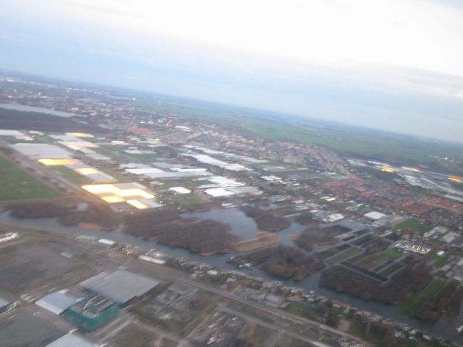 スキポール空港を離陸しました。