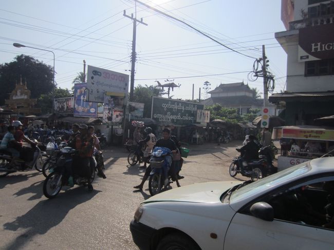 ミャワディの街はディープなアジアでした。