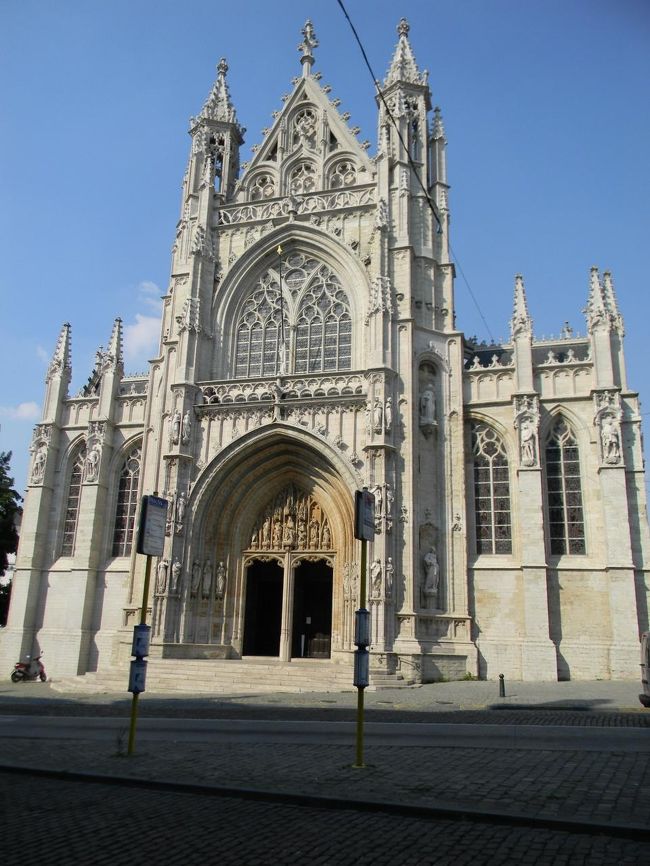 プチ・サブロン寺院。