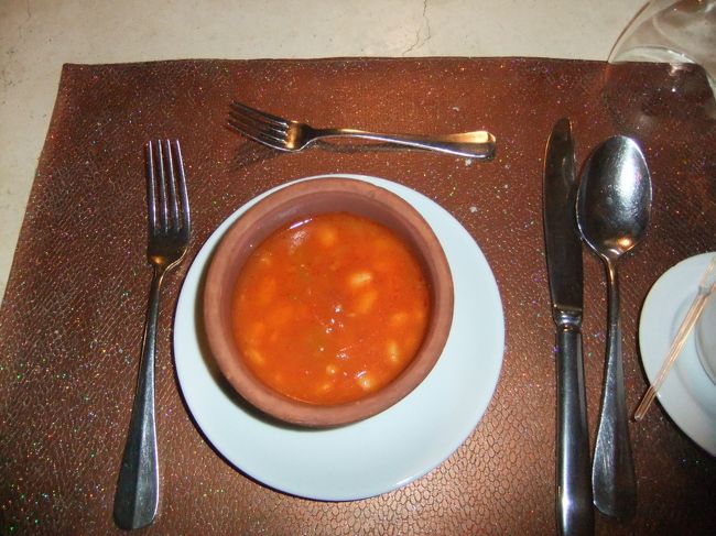 この日のランチ！<br /><br />具がたくさん入ったスープ。おいしい。