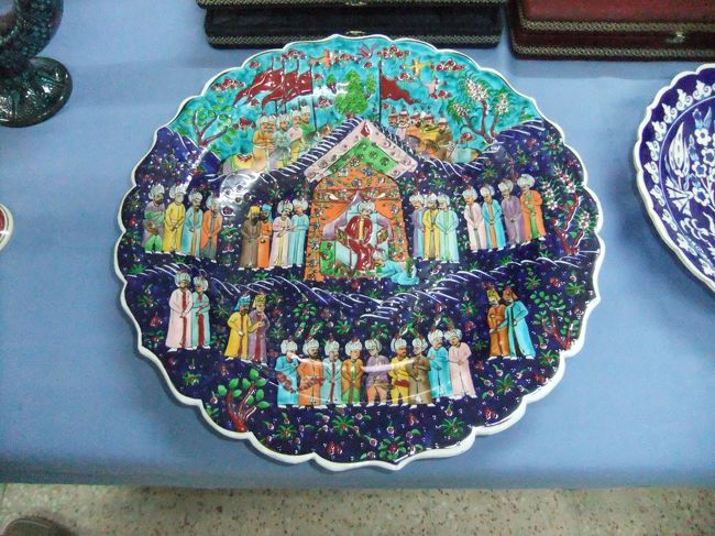 色がかわいいお皿。<br /><br />