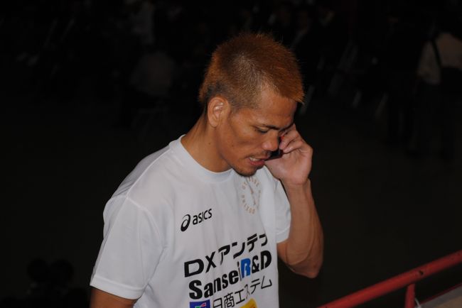 ボクシング　ポスター　長谷川穂積vsアルツロ・サントス　マルコム・ツニャカオ 2025年最新】長谷川穂積 ポスターの人気アイテム - メルカリ