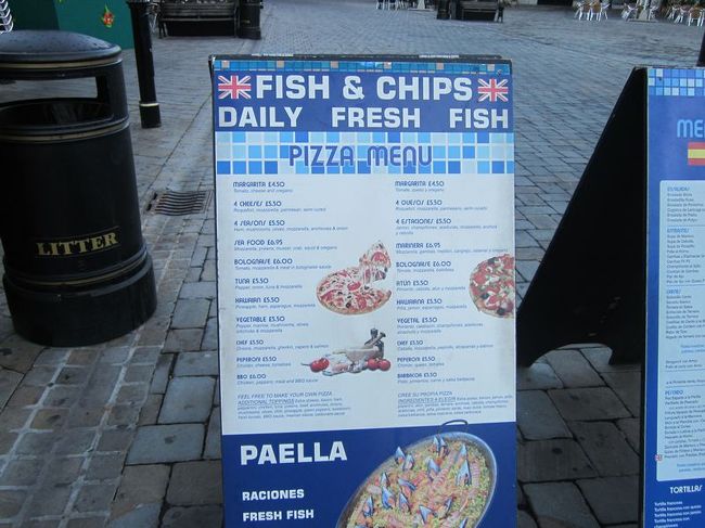 フィッシュ＆チップスがメインではあるものの、パエリアを食することもできるという、なかなかクロスオーバーなお店です。