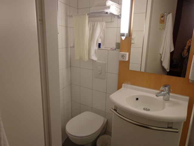 バスルームは狭かったです。