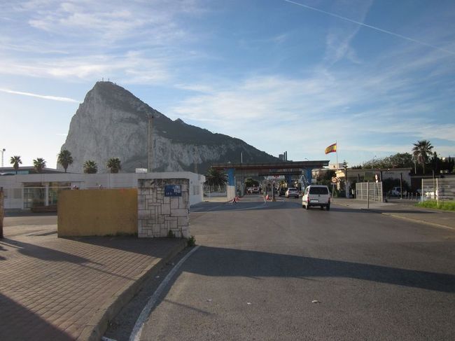ジブラルタルを急ぎ足で散策した後、<br />http://4travel.jp/traveler/satorumo/album/10740900/<br />スペインに再入国です。