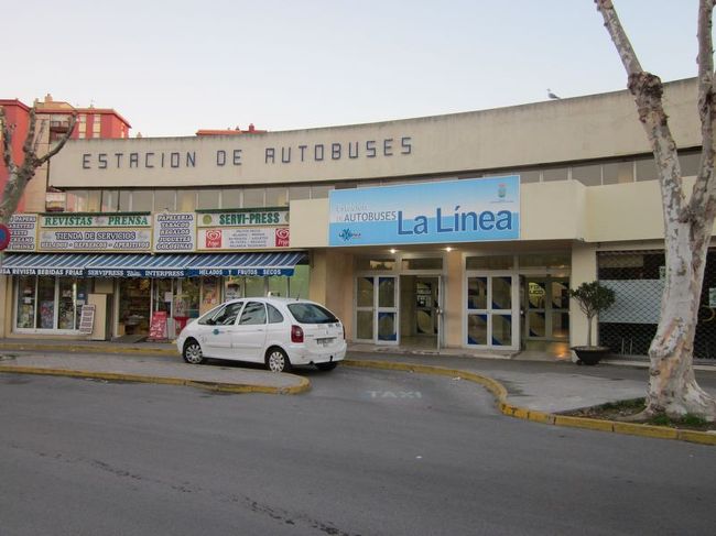 朝到着したラ・リネアのバスターミナルに戻ってきました。<br />http://4travel.jp/traveler/satorumo/album/10739223/<br /><br />