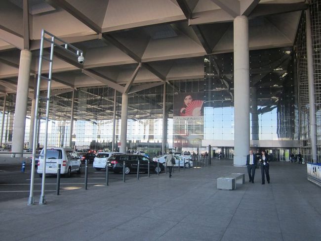 近代的な、マラガ空港に到着しました。