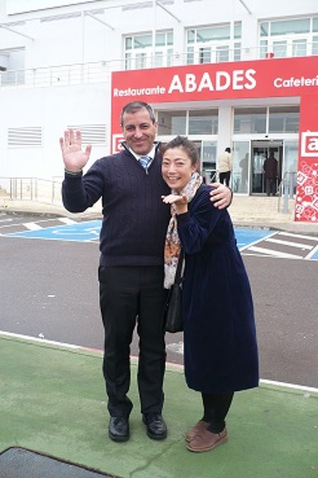 今回のツアーで、<br />ずっとバスの運転をしてくれてたパウロさん。<br />ポルトガル出身のようで、<br />この何日間で見た中で１番の「グワポ！」