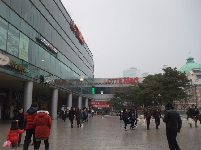 帰りもA'rexで。<br />今回は寄らなかったけど、ソウル駅前のロッテマートはつい写真撮ってしまう。