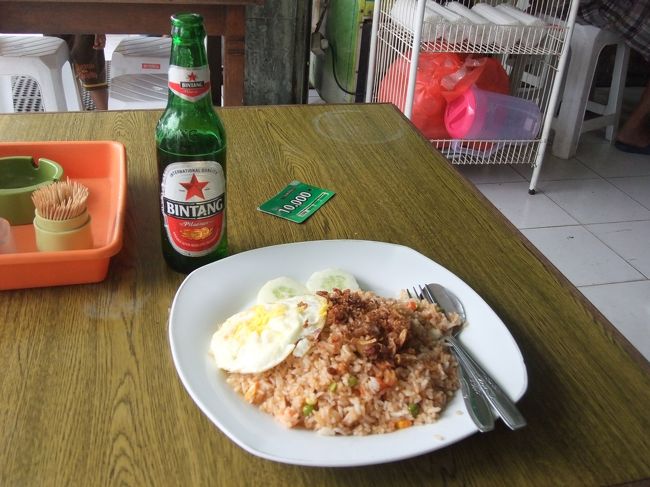 おいしそ〜♪<br /><br />一人だからか、店員の兄ちゃんたちが入れ替わり話しかけてくる。笑<br />しかも日本語が上手！