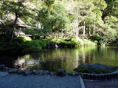 『おのころ池』

昔、この池には桜川神社（滝津妙見神社）があり、
鵜の鳥はこの神社に仕える神聖な鳥であったと
言われています。