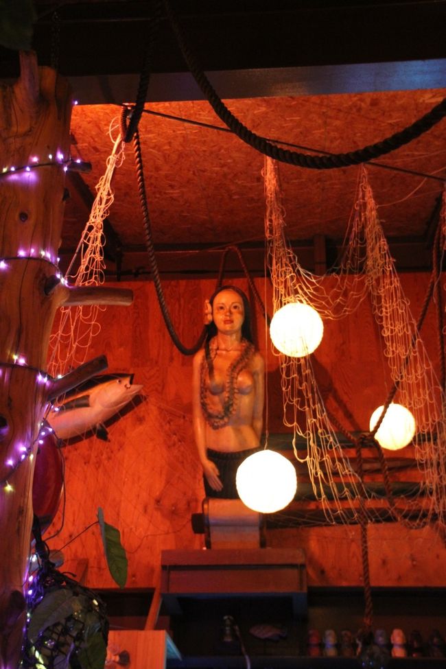 昔の船の舳先につける、像ですな。