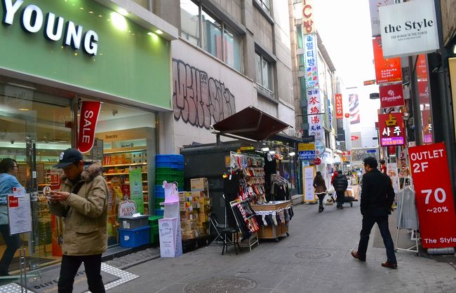 明洞。<br /><br />ロッテリアでイカフライ、美味しかったです。<br />