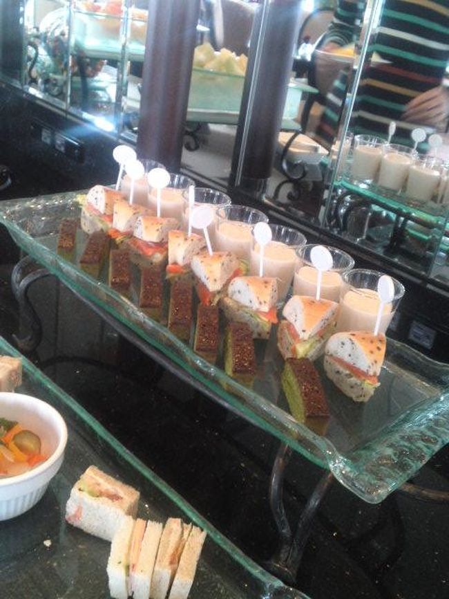 でも、ジムにいくので食べません。