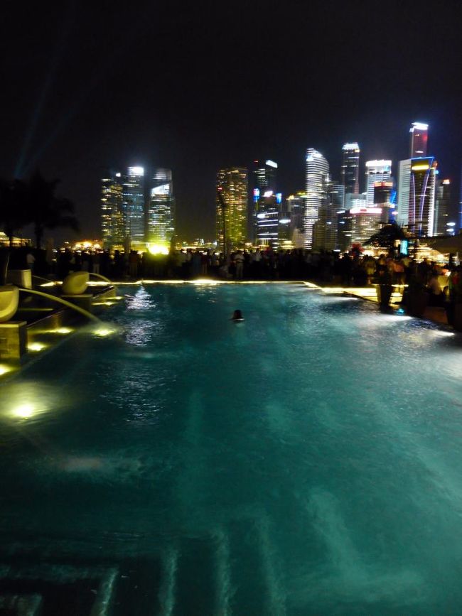 約１名泳いでいます