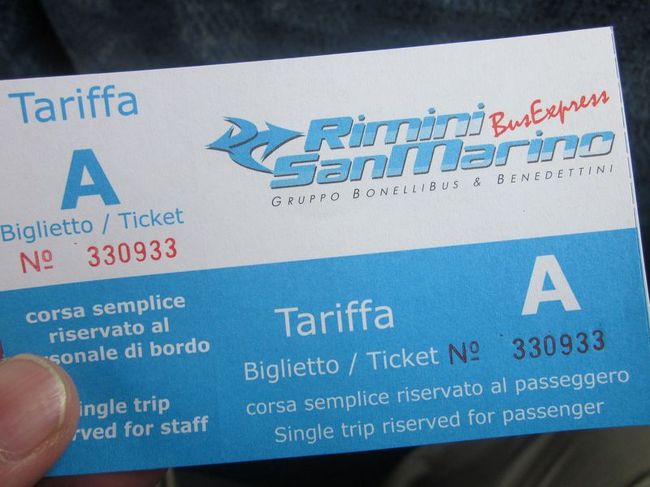 運賃は、往復9ユーロ（約1,035円）です。