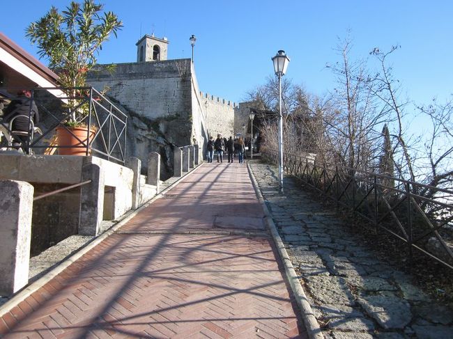 第一の砦、グアイダの砦の入口です。