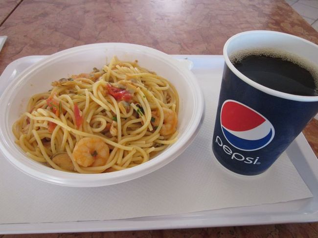 シーフードスパゲティとペプシで、8.5ユーロ（約1,000円）でした。