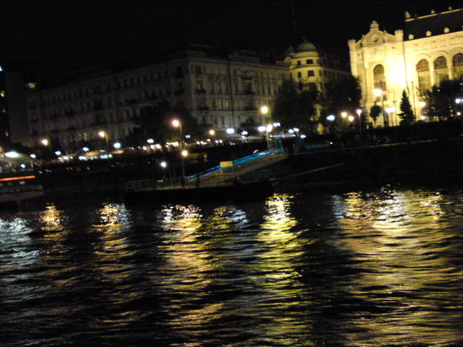 ドナウ川ナイトクルーズ
