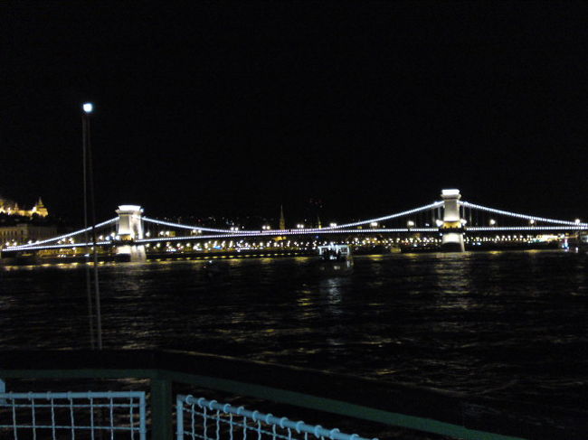 ドナウ川ナイトクルーズ