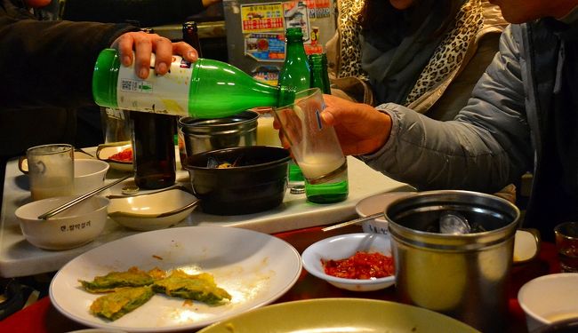 焼酎、マッコリを楽しむ。<br />ソウルの夜、楽しい。<br />