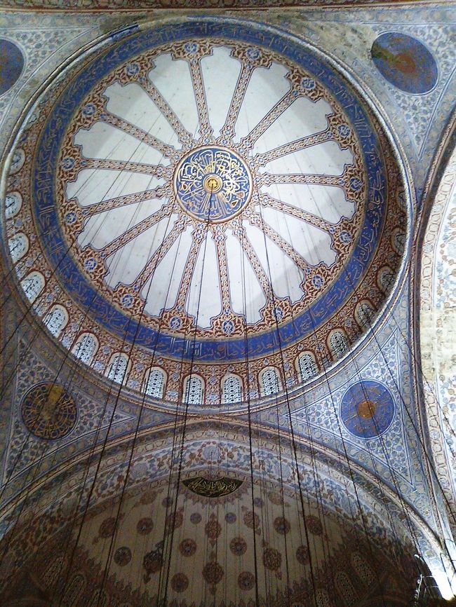 まさに、青モスク