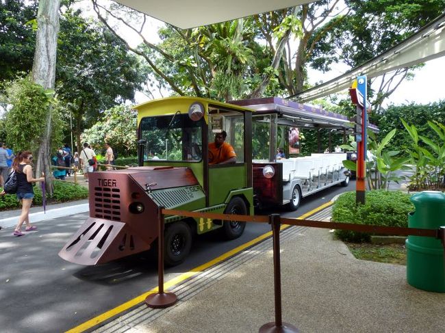 先ずは園内を一周する