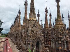 このようなバゴダがたくさんあります。