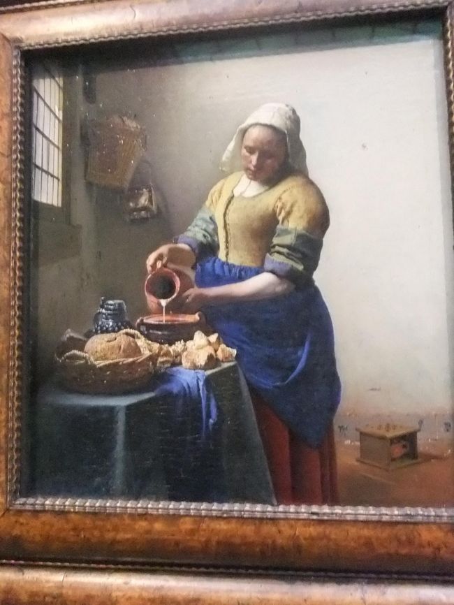 フェルメール「牛乳を注ぐ女」<br />やっぱりこの絵は見ないと！！