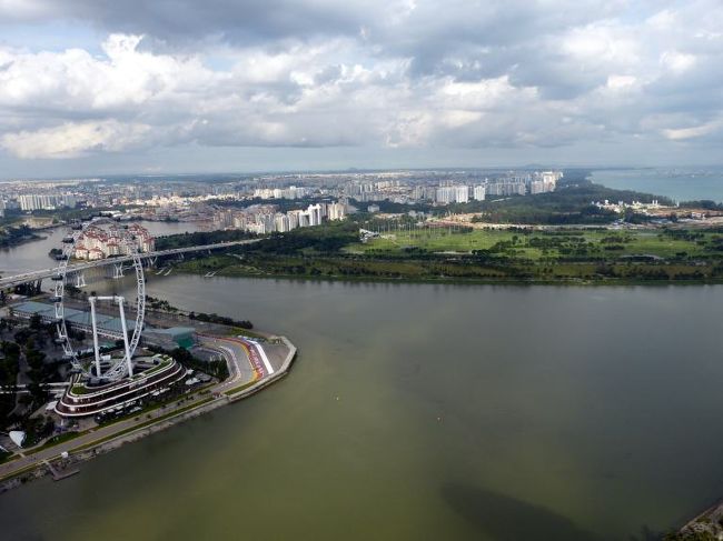 サンズ・スカイパーク展望台北側からの眺め②