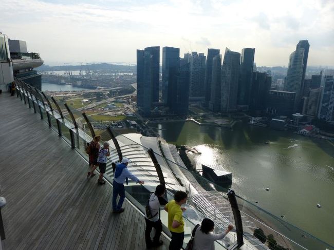 サンズ・スカイパーク展望台最上部からの眺め①