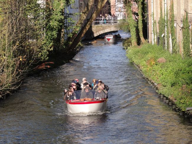 名物の　「運河クルーズ」　です。