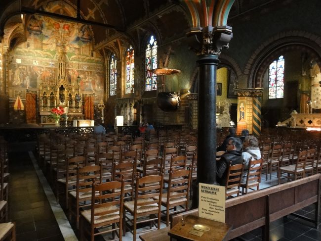 中に入ってみました。