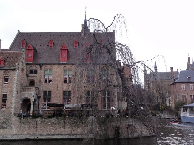 ブルージュには多くの　「美術館」　もあります。<br /><br /><br />「メムリンク美術館」<br /><br /><br />「グル―ニング美術館」　等々