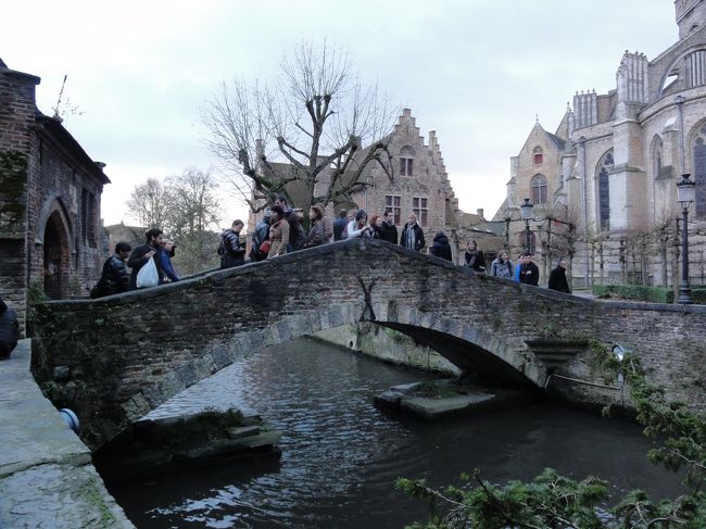 ブルージュで１番　「小さな橋」　だそうです。