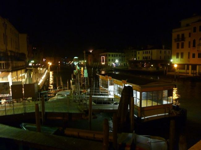 駅を出ると、そこはゴンドラ乗り場でした。