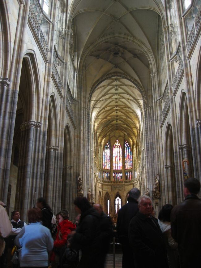 聖ヴィート大聖堂内部です。