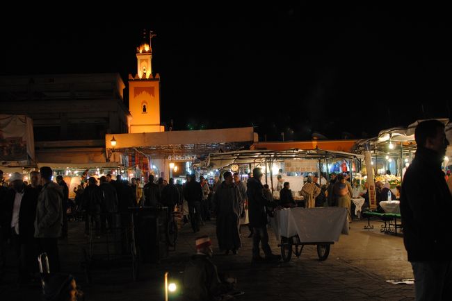 こちらは１月に行った時の夜のマラケシュ。