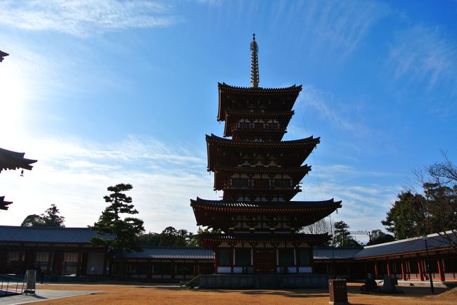 薬師寺に来ました！<br /><br />朝１０時頃だったので人も少ない〜<br /><br />初詣をしてきました。