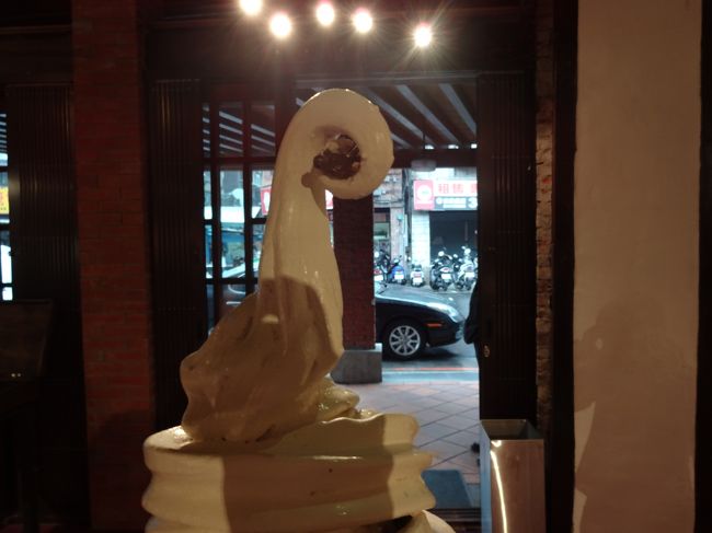 捕えられている兵士です。<br />この作品にはどんなメッセージが込められていたのだろう。