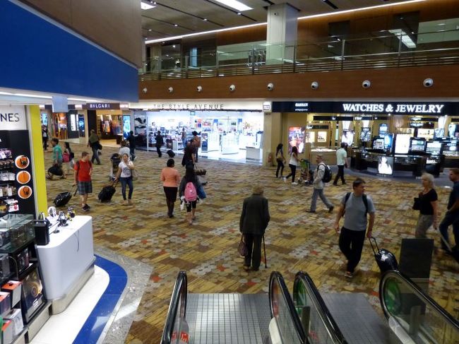 最後に土産物店で買い物の後