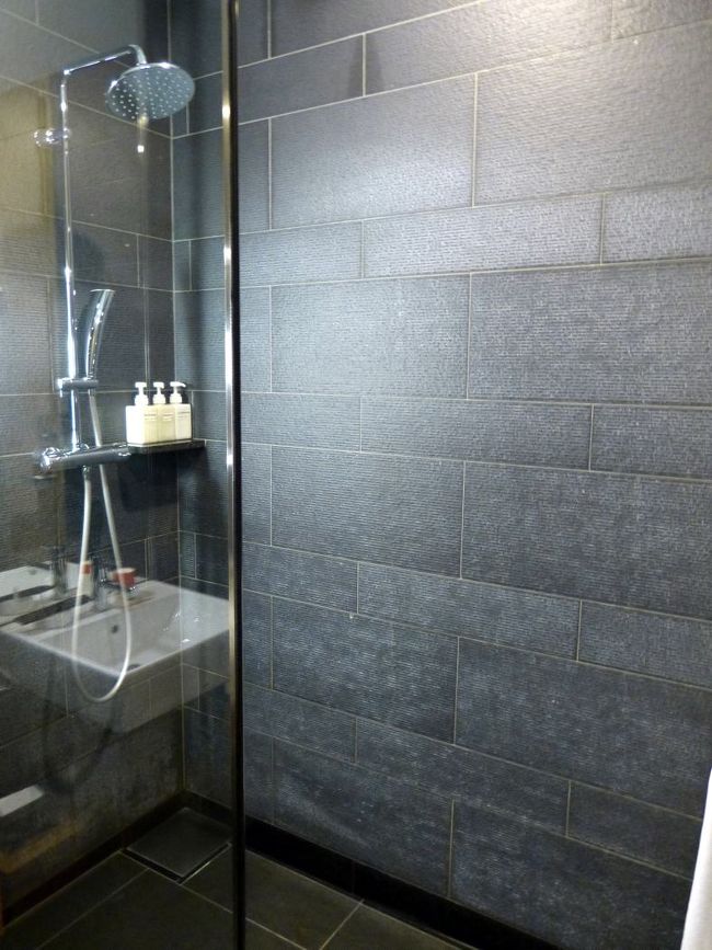 シャワーブース