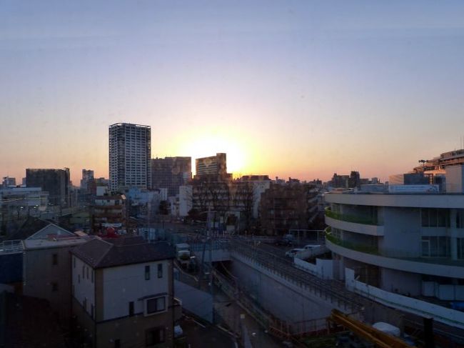 朝日が昇ってきました